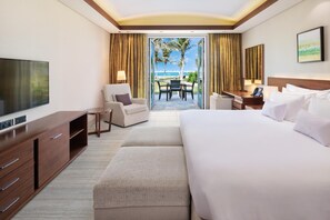 Beachfront Residence One Bedroom Suite with Lounge Access and Butler