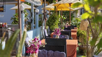 Beach bar