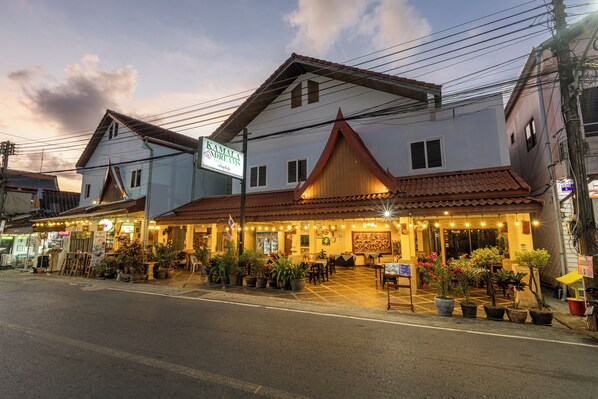 Front of property - evening/night