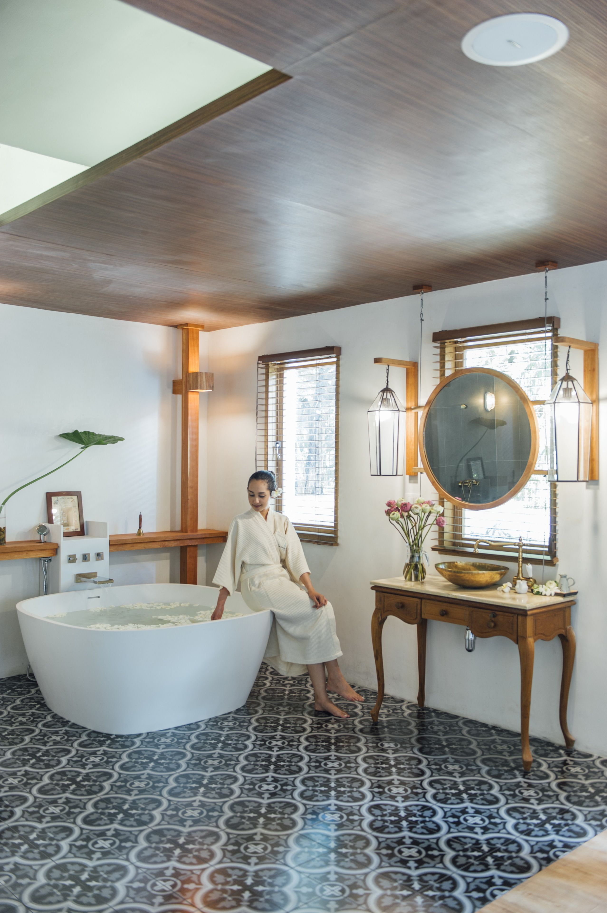 sauna, hot tub, body treatments, hydrotherapy, swedish massages