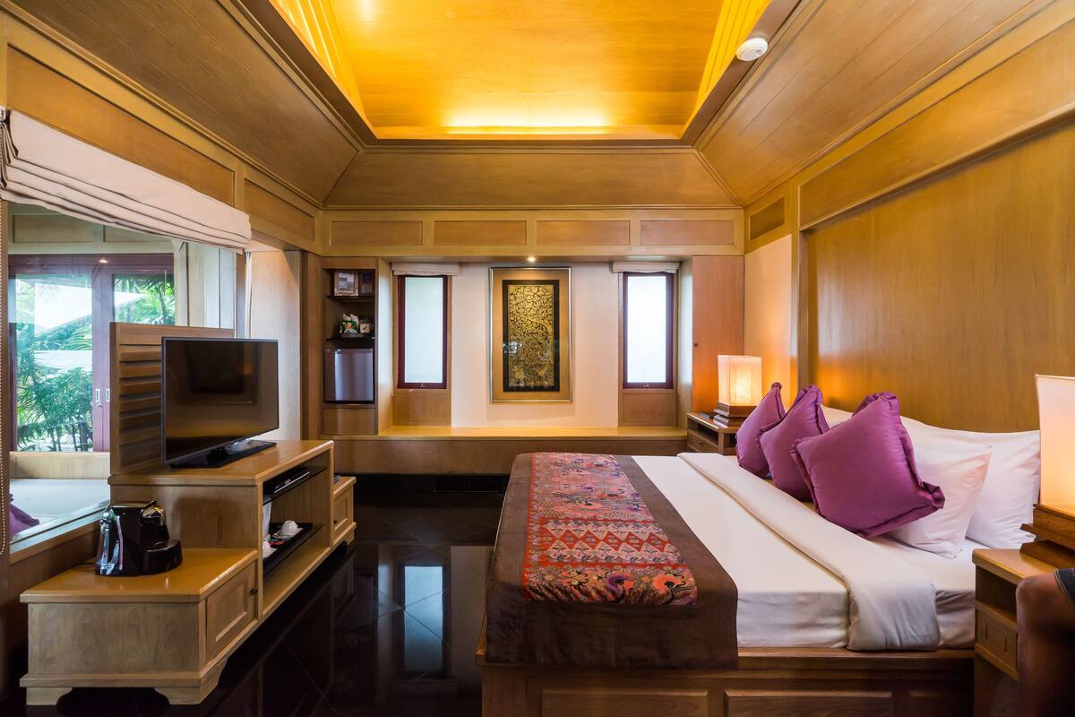 Royal Suite | 1 bedroom, minibar, in-room safe, rollaway beds