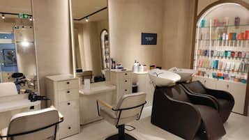 Sauna, Turkish bath, body treatments, hydrotherapy, body scrubs, facials