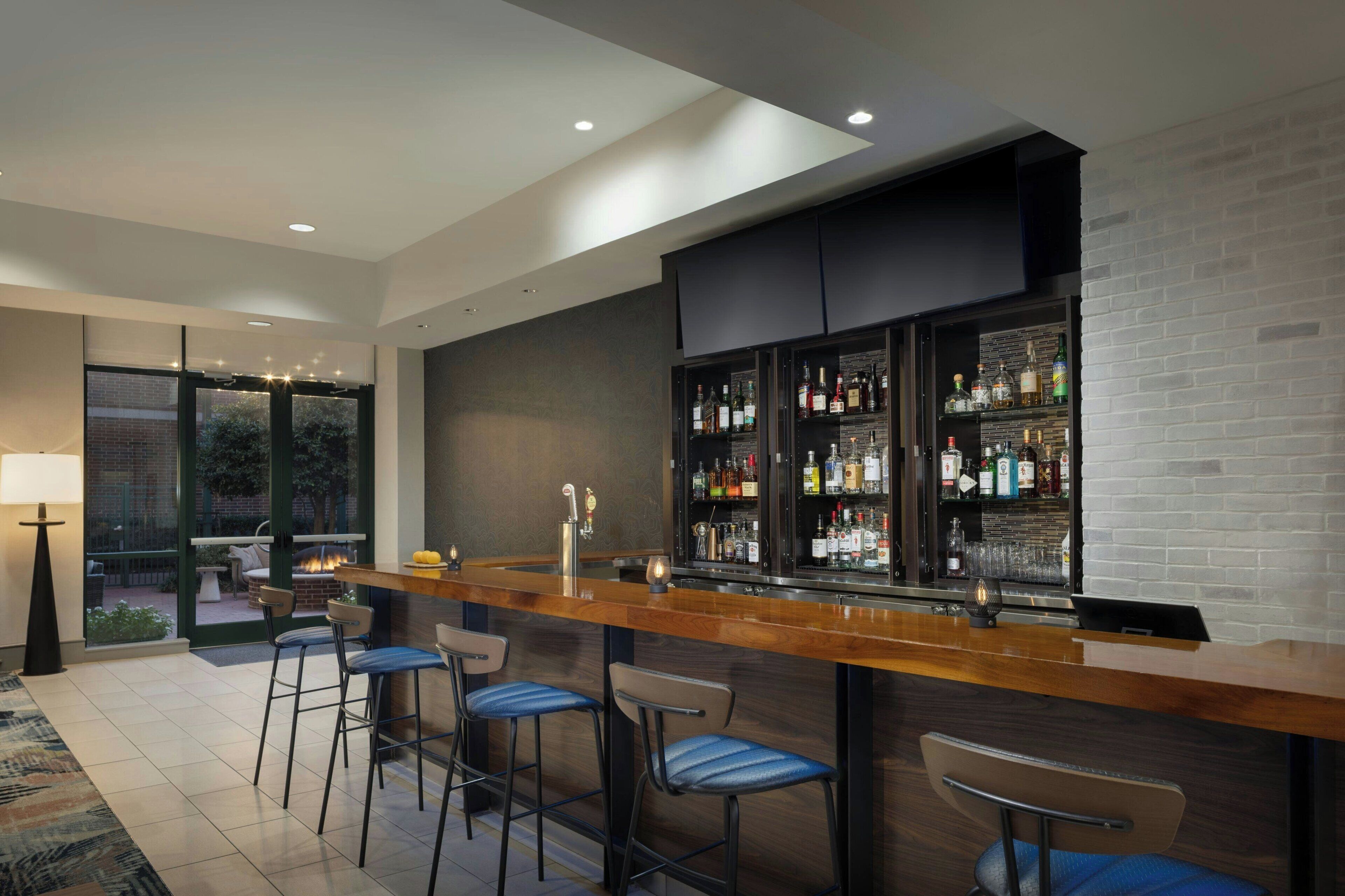 Photo - Courtyard by Marriott Little Rock Downtown