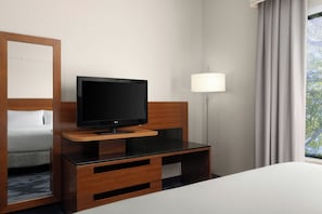 Studio, 1 King-Bett | Individuell dekoriert, individuell eingerichtet, Schreibtisch