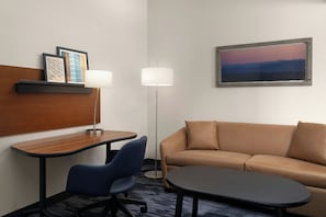 Studio, 1 Tempat Tidur King | Didekorasi berbeda-beda dan dilengkapi dengan perabotan berbeda-beda