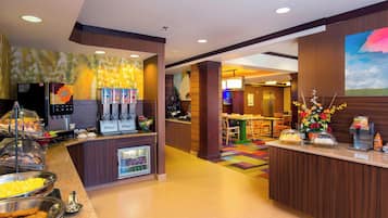 Free daily continental breakfast