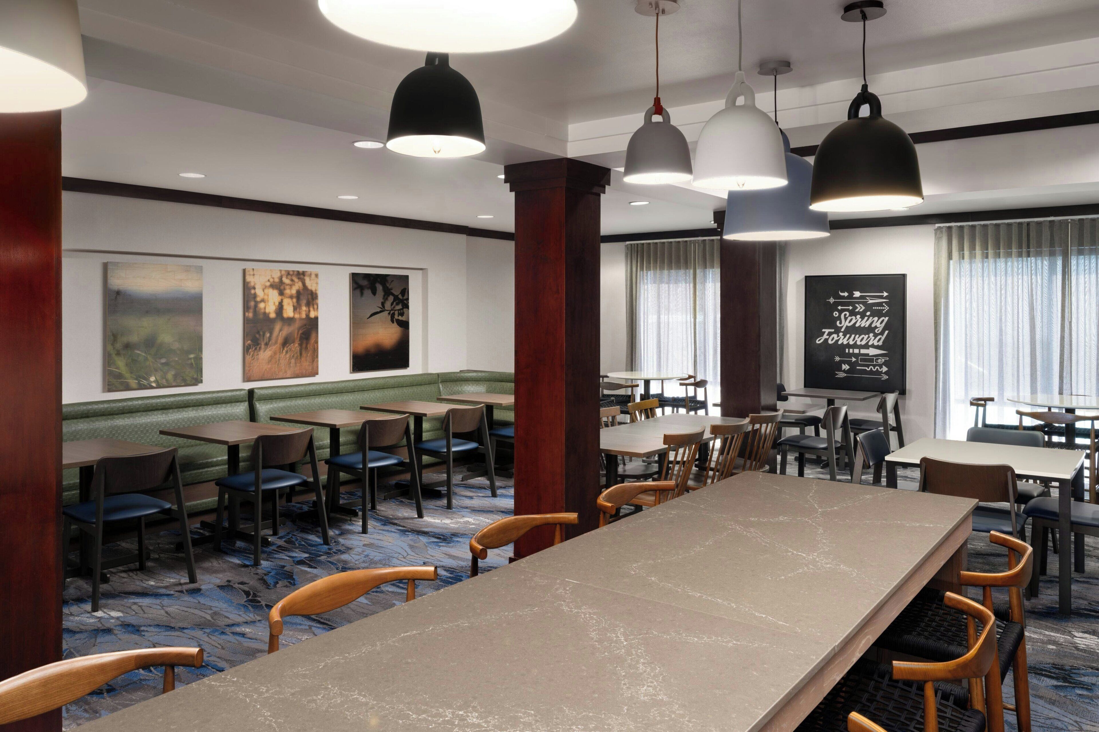 Free daily continental breakfast 