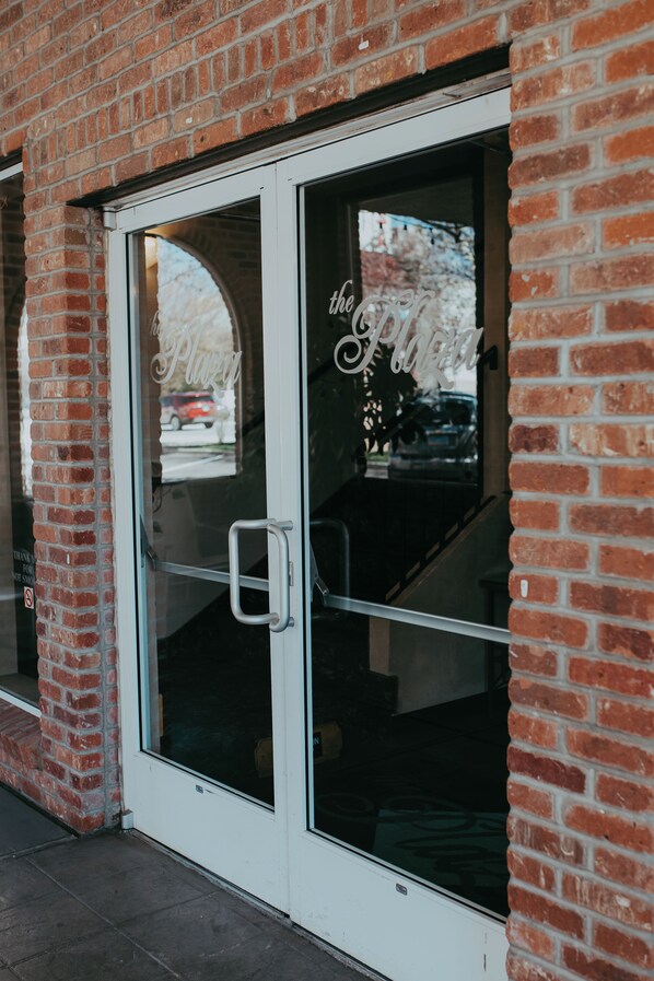 Front of property - Carson City Plaza Hotel and Event Center (Carson City)