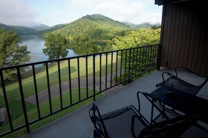 客房, 阳台, 湖景 | 露台