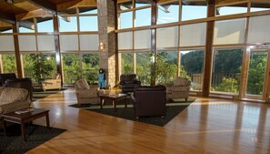 Lobby sitting area - Buckhorn Lake State Resort Park (Buckhorn)