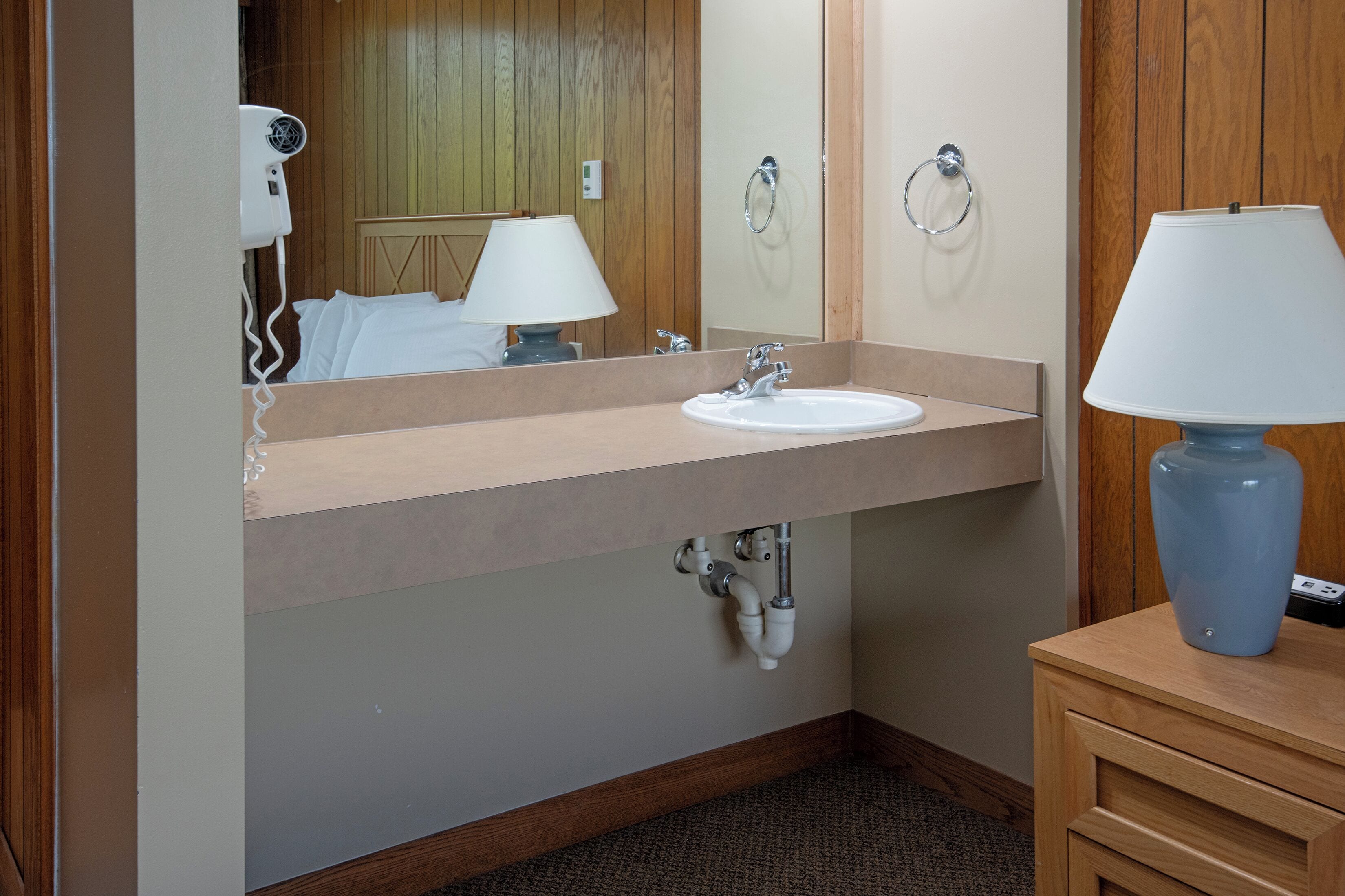 room, 1 queen bed, accessible, lake view | iron/ironing board, free wifi, bed sheets