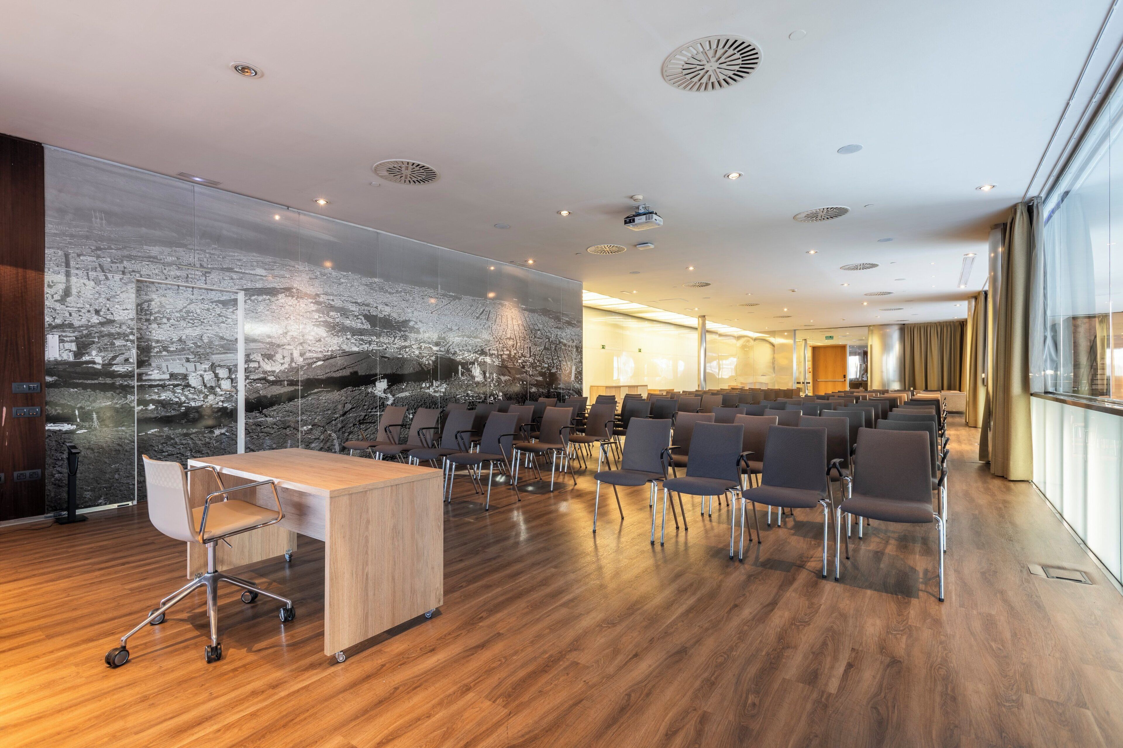 Meeting facility