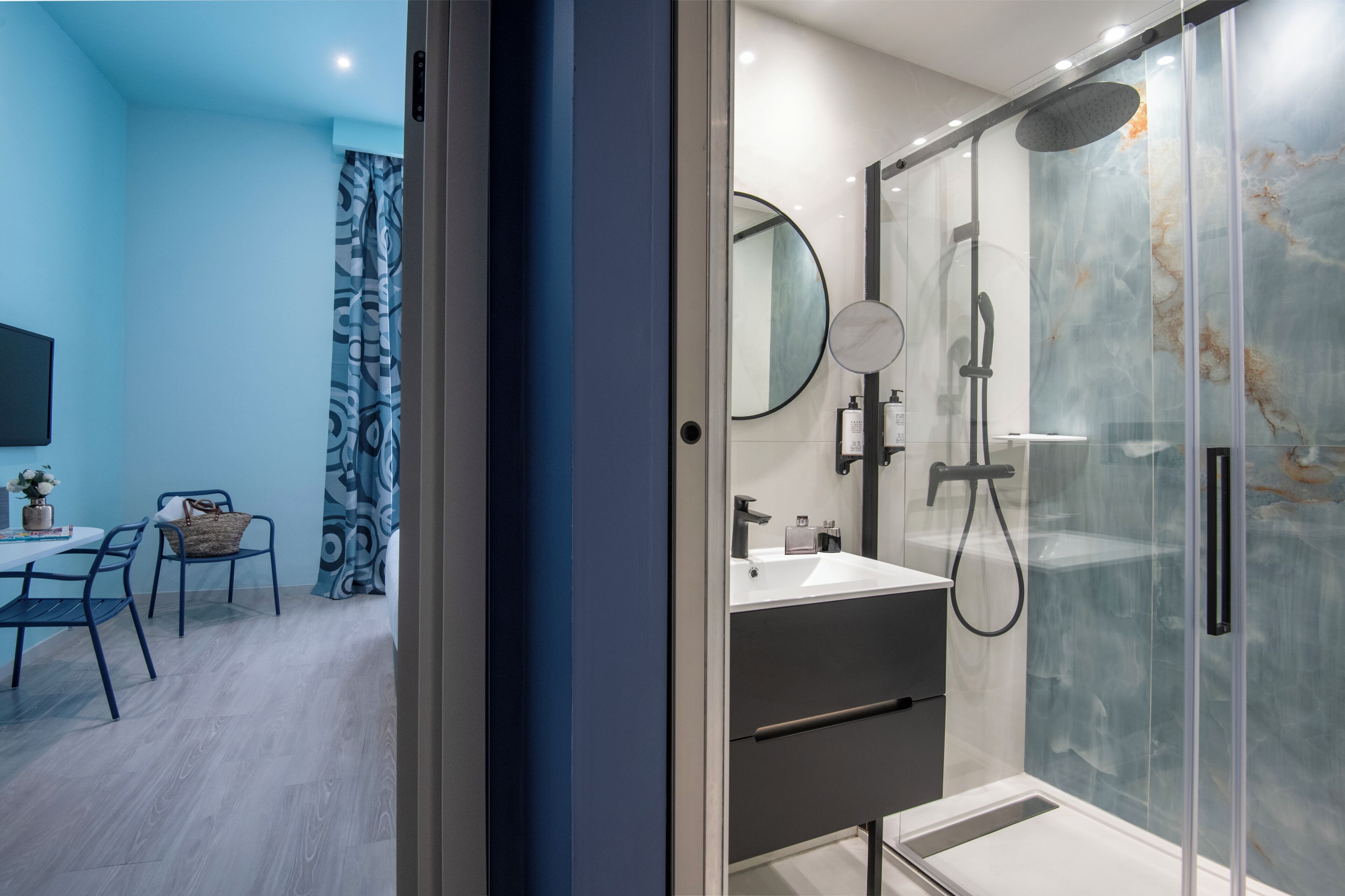 deluxe room, 2 single beds, non smoking | view from room