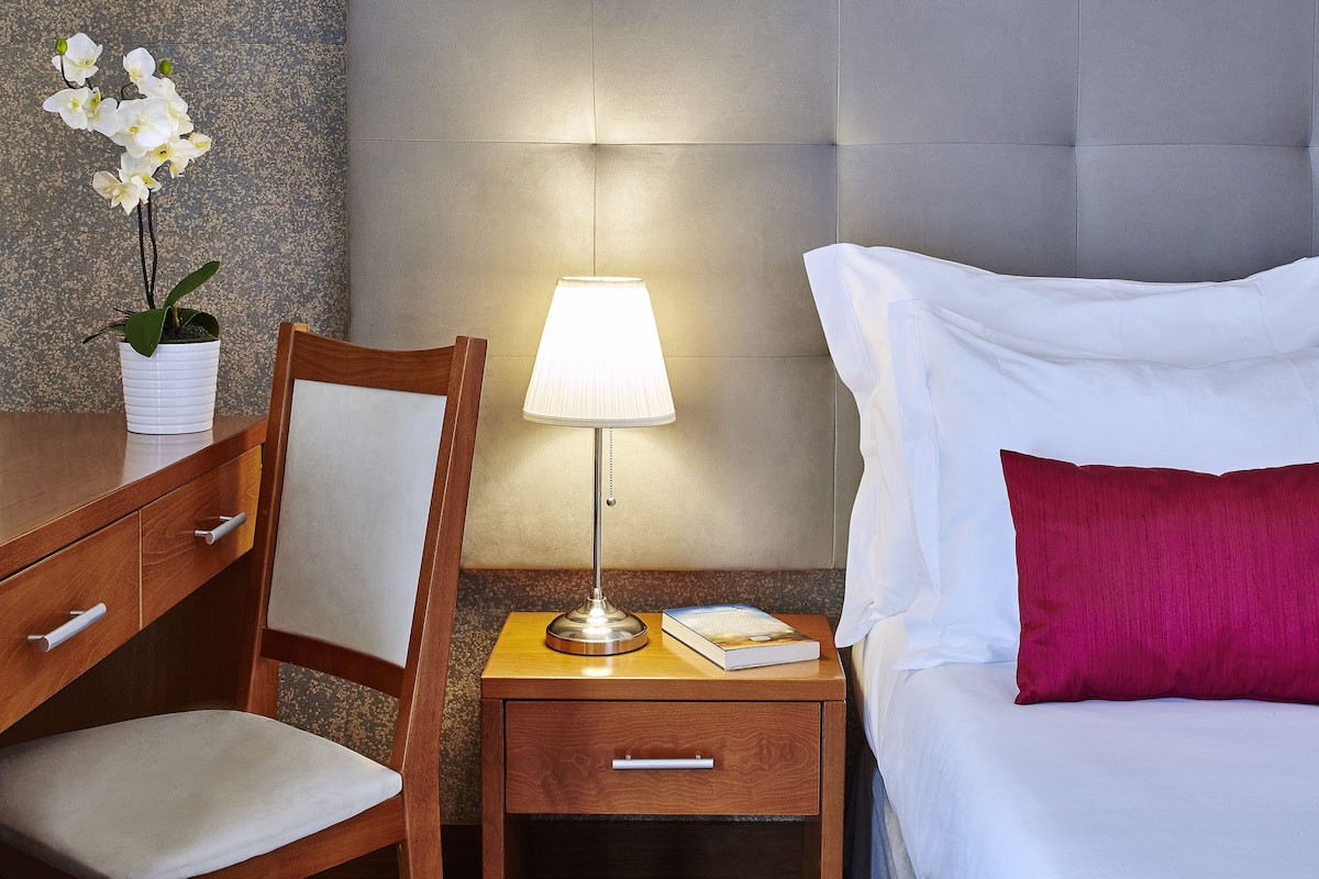 minibar, in-room safe, desk, blackout curtains