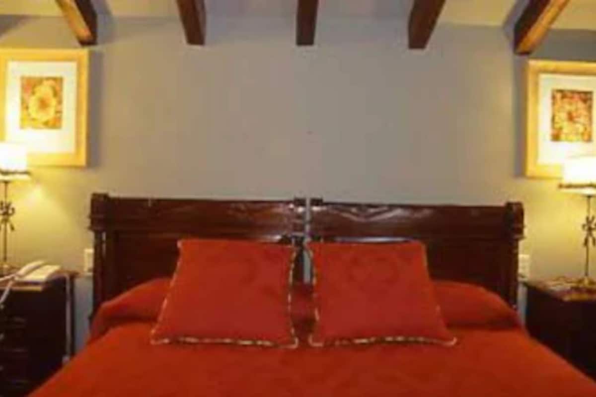 Junior suite, uitzicht op vallei | 1 slaapkamer, luxe beddengoed, pillowtop-bedden, een kluis op de kamer