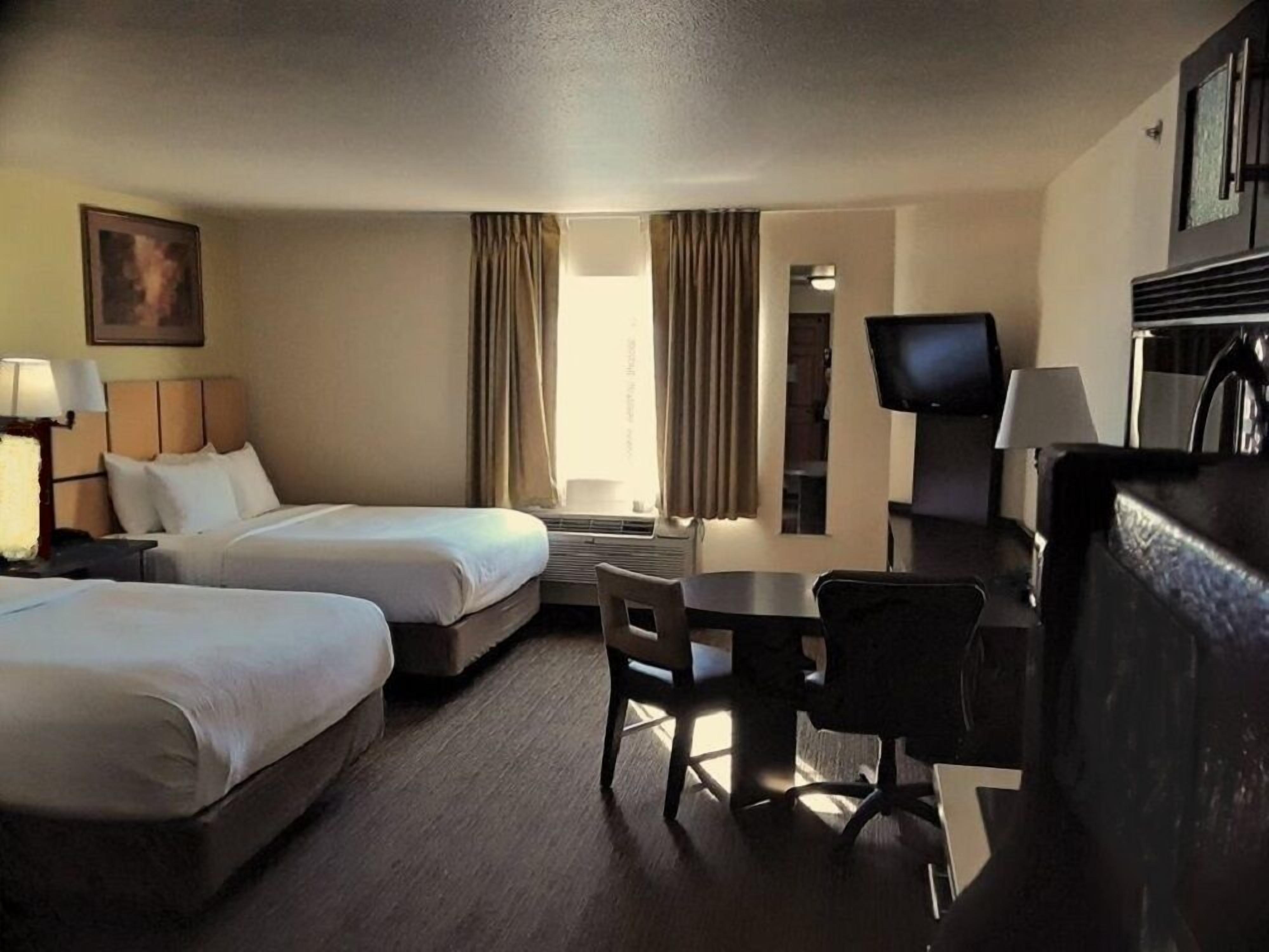 desk, free rollaway beds, free wifi, bed sheets