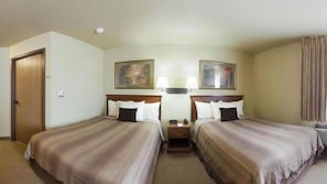 Desk, free rollaway beds, free WiFi, bed sheets