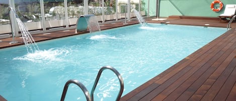 Indoor pool, seasonal outdoor pool, sun loungers
