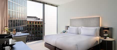 The New Innside Premium Room | Biancheria da letto ipoallergenica, minibar con snack e bevande gratuite