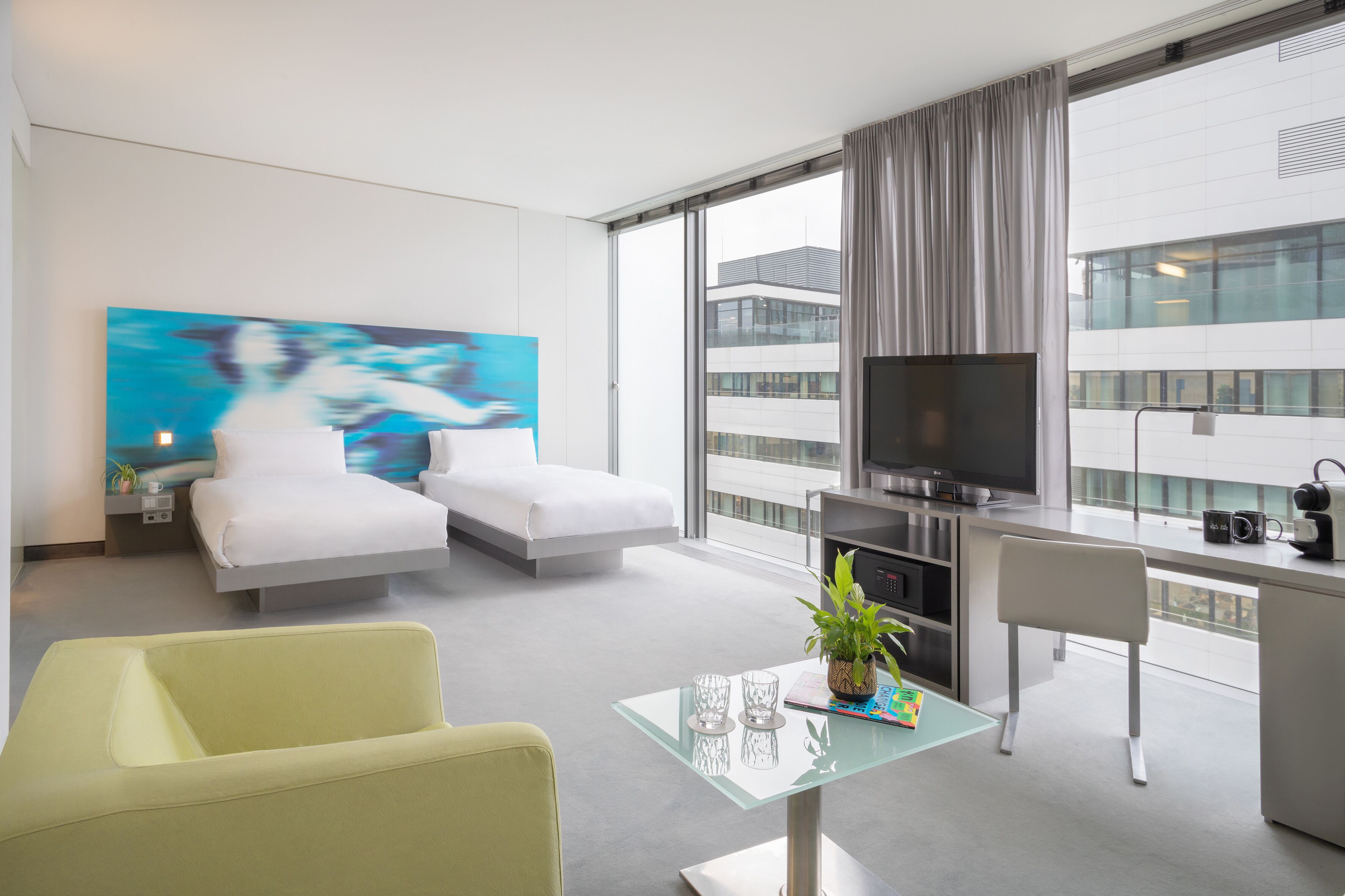 hypo-allergenic bedding, free minibar, in-room safe, iron/ironing board