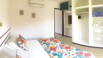 Cofres nos quartos, Wi-Fi de cortesia, roupa de cama