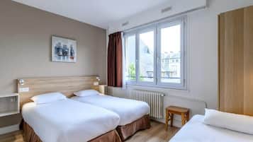 Triple Room, 3 Single Beds | In-room safe, desk, blackout curtains, iron/ironing board