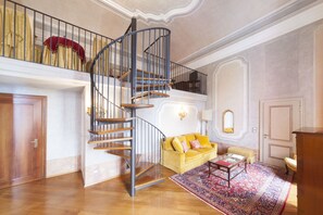 Royal Duplex