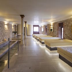 Sale per trattamenti di coppia, sauna, vasca idromassaggio, bagno turco
