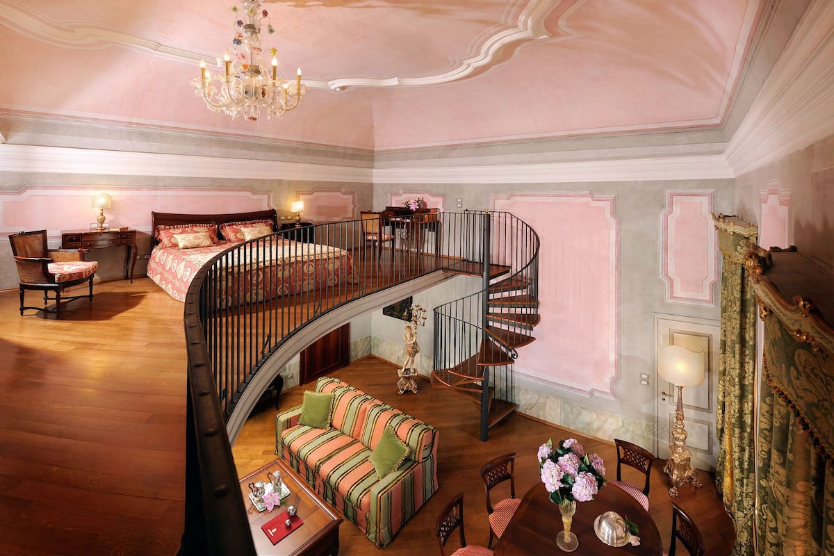 Royal Suite | 1 bedroom, minibar, in-room safe, desk
