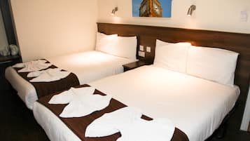 Standard Quadruple Room | Iron/ironing board, free WiFi, bed sheets