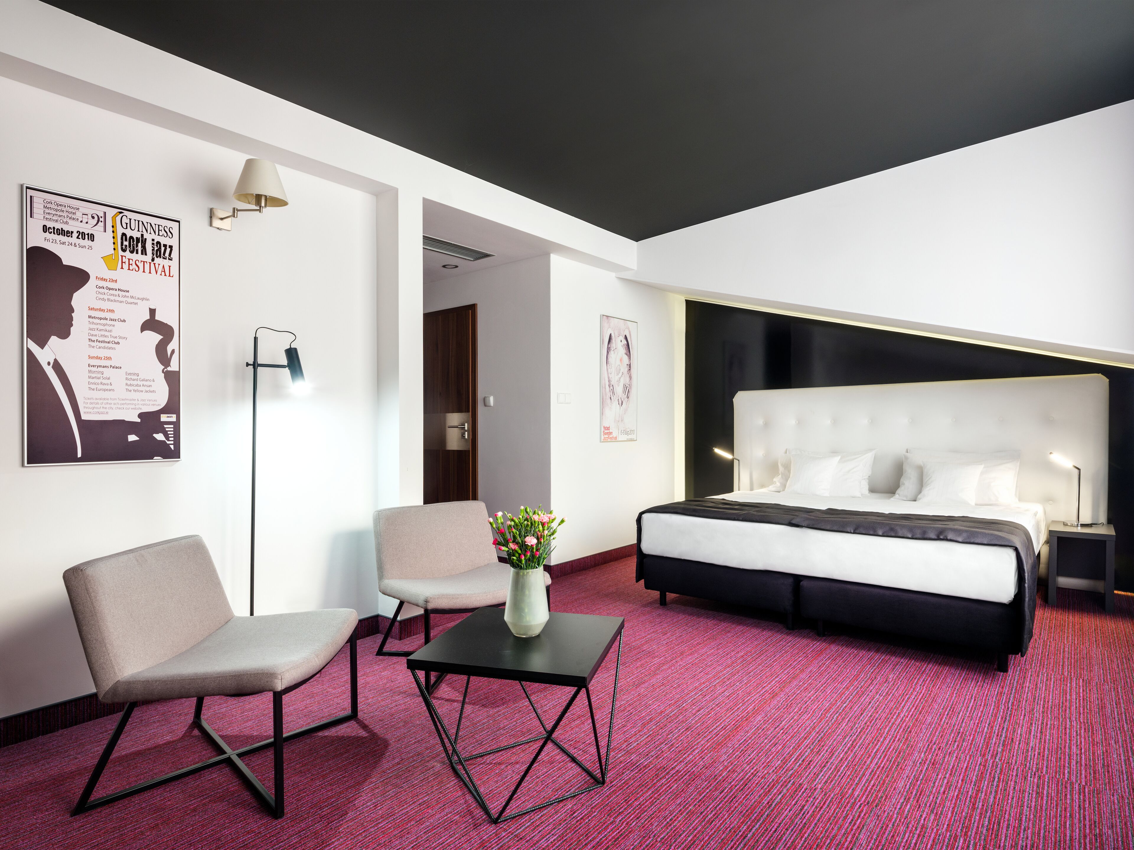 superior room, 2 single beds, non smoking, refrigerator | hypo-allergenic bedding, in-room safe, desk, laptop workspace