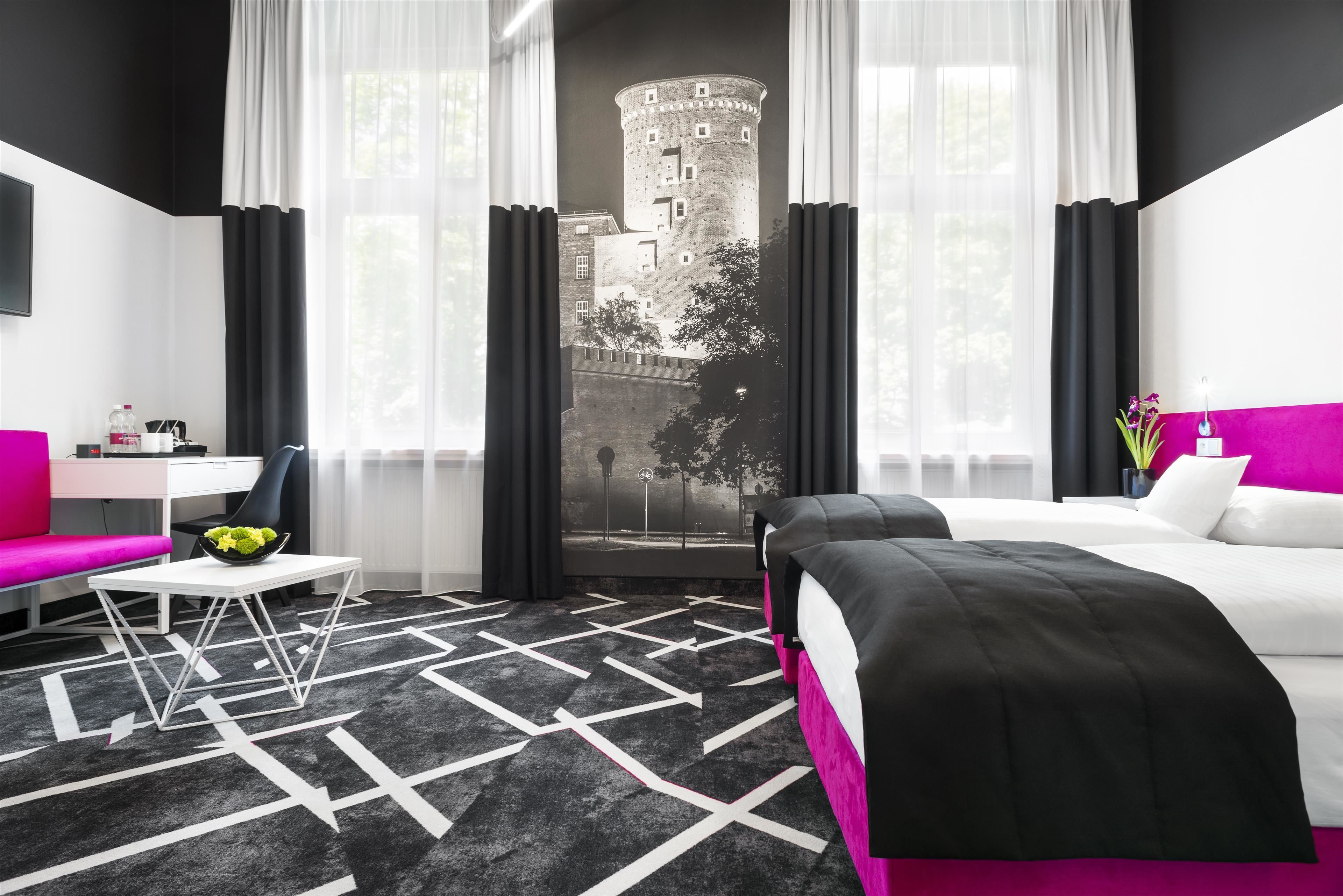 superior room, 2 single beds, non smoking, refrigerator | view from room