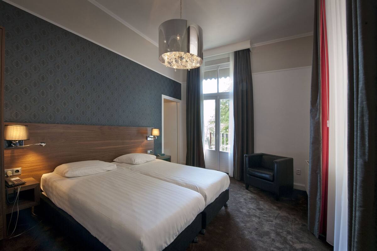 Standard Twin Room, Balcony | Hypo-allergenic bedding, in-room safe, free cots/infant beds