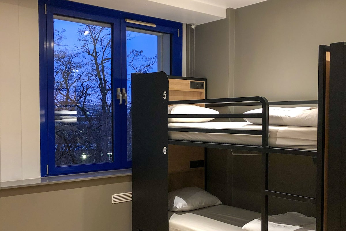 Blackout drapes, WiFi (free), bed sheets