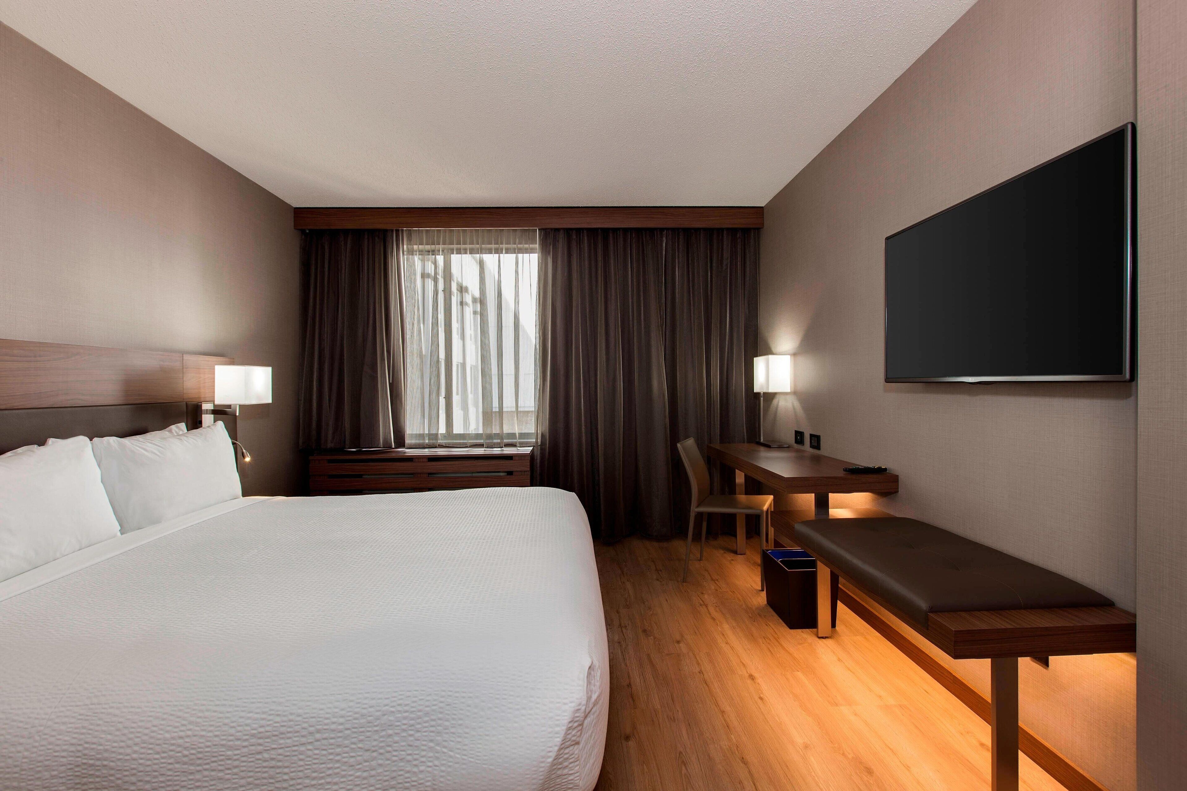 premium bedding, in-room safe, individually furnished, desk