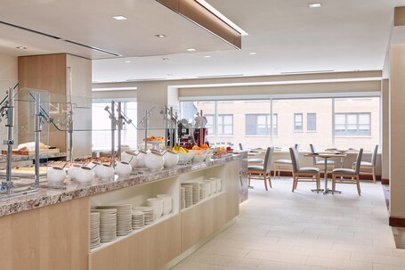 AC Hotels by Marriott Chicago Downtown - Image 1