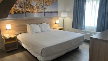 Suite, 1 King Bed, Non Smoking