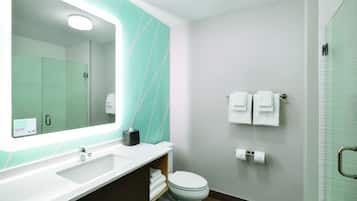 Set di cortesia gratuito, asciugacapelli, asciugamani, sapone