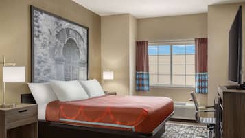 Room, 1 King Bed, Accessible, Non Smoking (Mobility) | In-room safe, desk, iron/ironing board, free cribs/infant beds
