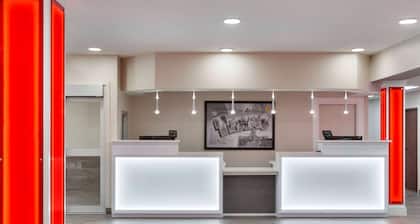 Super 8 by Wyndham San Antonio Airport North