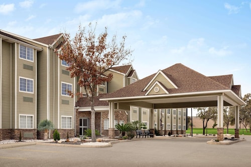 Super 8 by Wyndham San Antonio Airport North