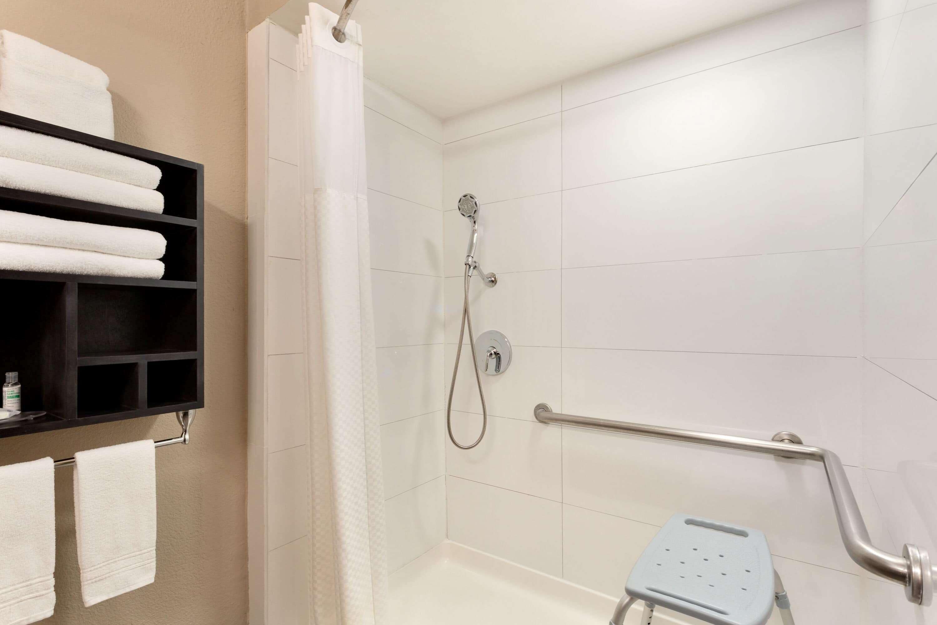 Photo - Super 8 by Wyndham San Antonio Airport North