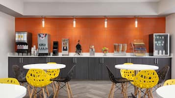 Free daily continental breakfast