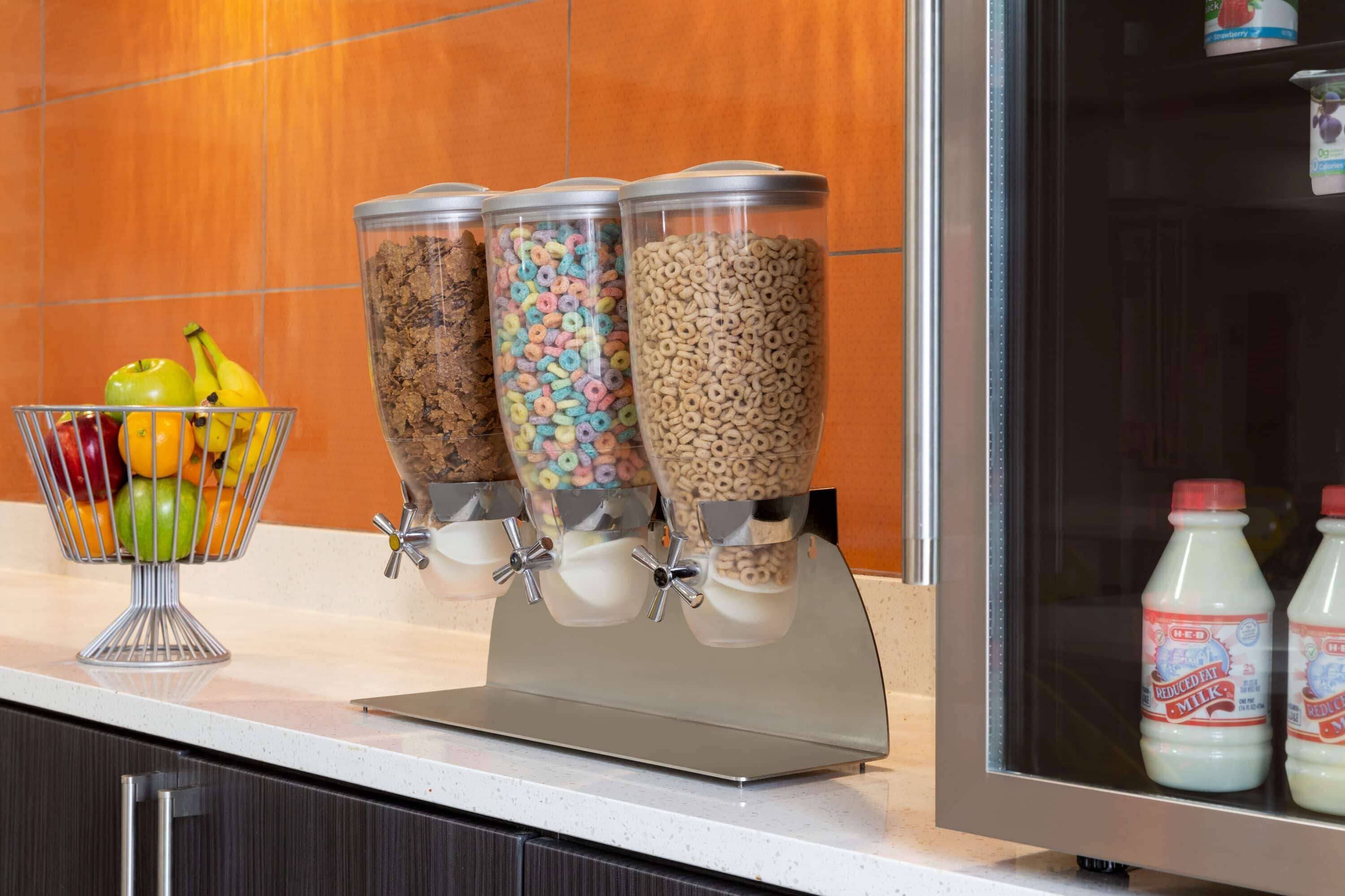 Photo - Super 8 by Wyndham San Antonio Airport North