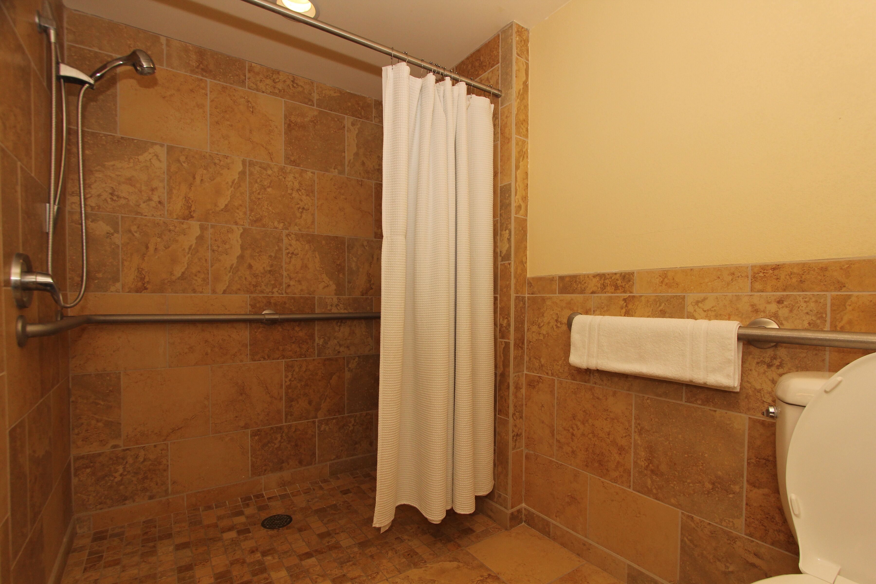 Shower kamar mandi