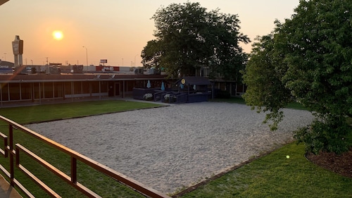 Norfolk Country Inn & Suites