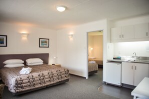 Family Suite, 1 Bedroom - Colonial on Gladstone (Gisborne)