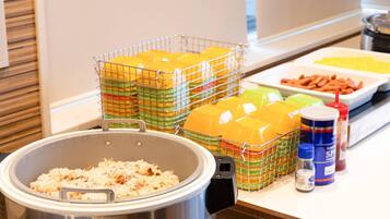 Free daily buffet breakfast