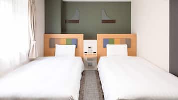 Standard Twin Room, 2 Twin Beds, Non Smoking | Premium bedding, desk, laptop workspace, blackout drapes