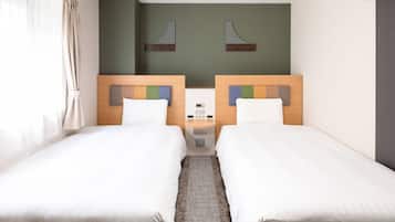 Standard Twin Room, 2 Twin Beds, Non Smoking | Premium bedding, desk, laptop workspace, blackout drapes